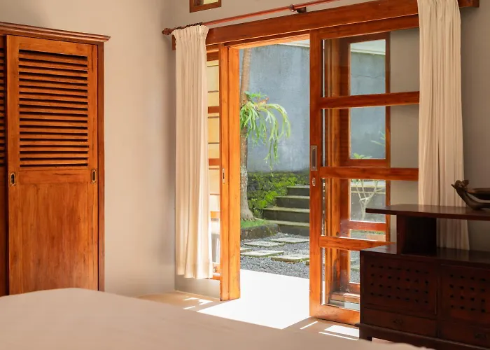 With Private Pool And Garden In 3br Villa