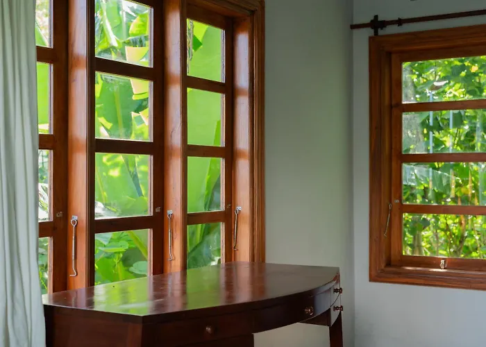 With Private Pool And Garden In 3br Villa Nusa Dua (Bali)
