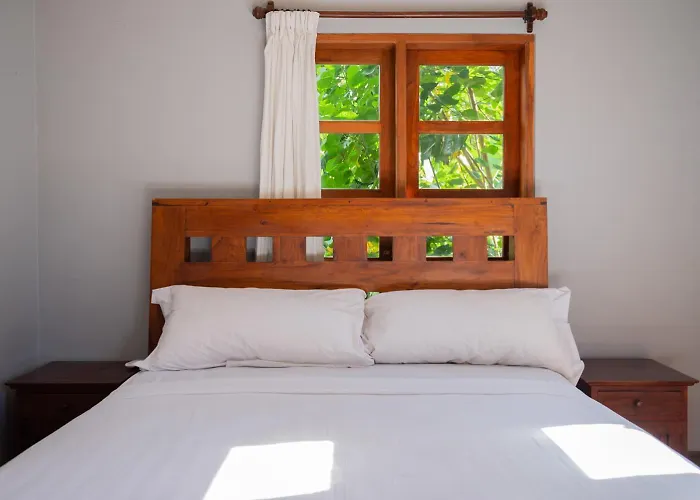 Villa With Private Pool And Garden In 3br