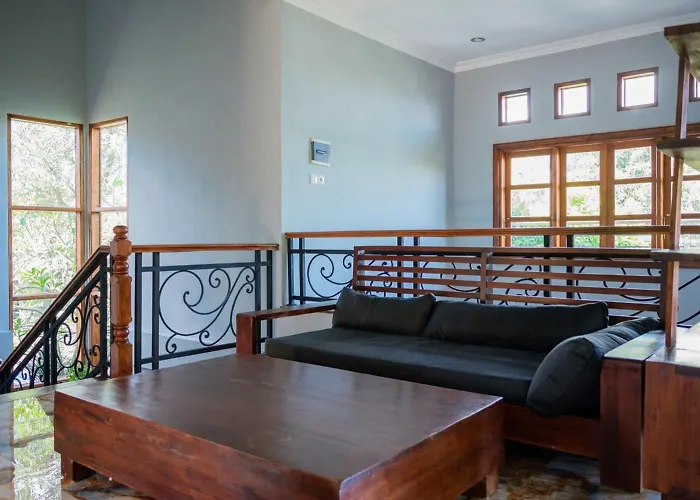 With Private Pool And Garden In 3br Nusa Dua (Bali)